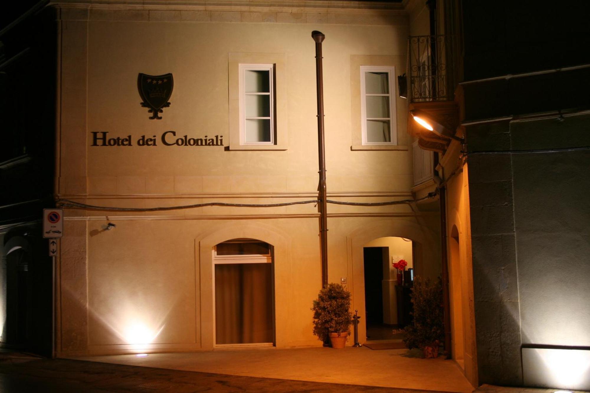 סירקוזה Hotel Dei Coloniali מראה חיצוני תמונה