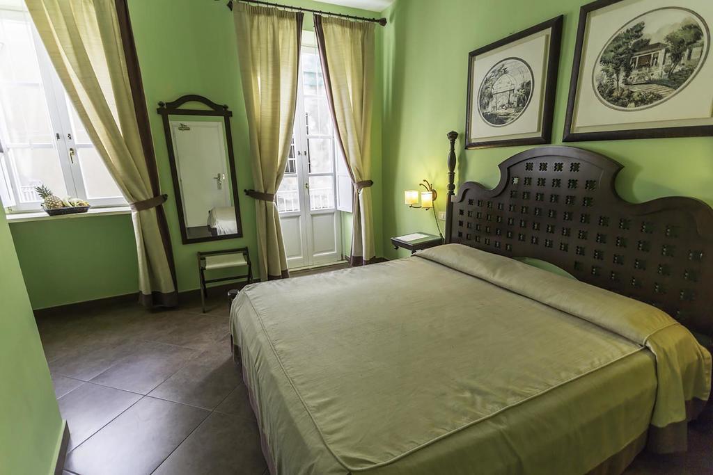 סירקוזה Hotel Dei Coloniali מראה חיצוני תמונה