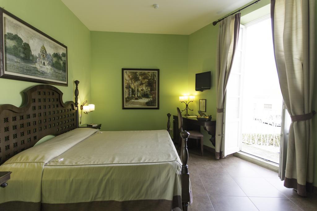 סירקוזה Hotel Dei Coloniali מראה חיצוני תמונה