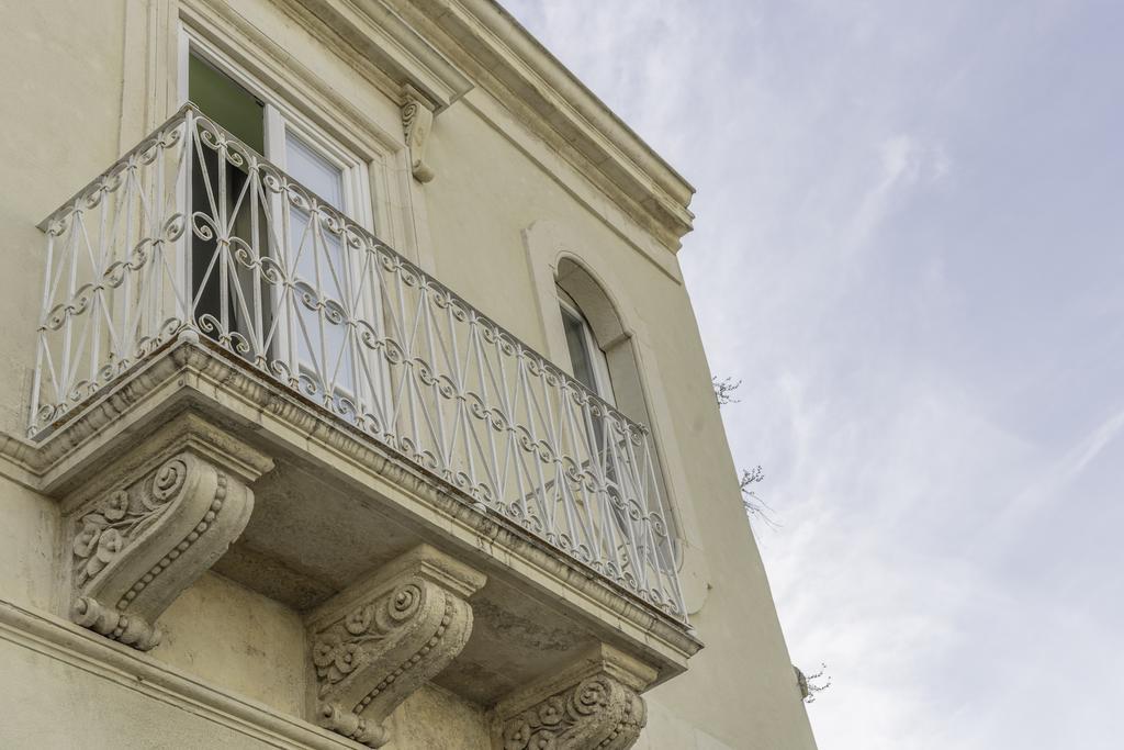 סירקוזה Hotel Dei Coloniali מראה חיצוני תמונה