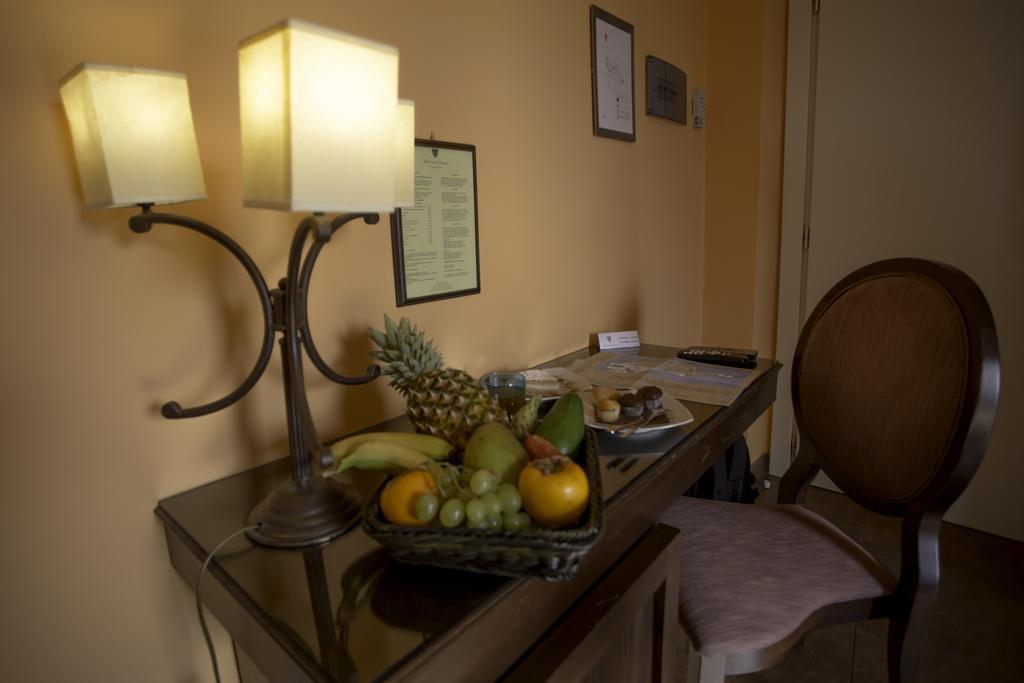 סירקוזה Hotel Dei Coloniali מראה חיצוני תמונה