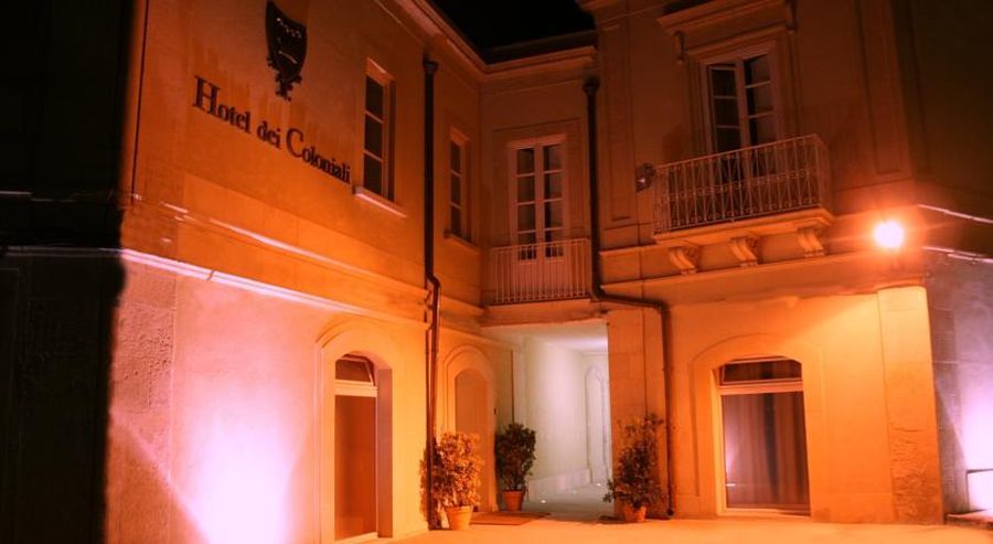 סירקוזה Hotel Dei Coloniali מראה חיצוני תמונה